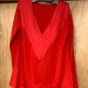 Long sleeve light weight v neck